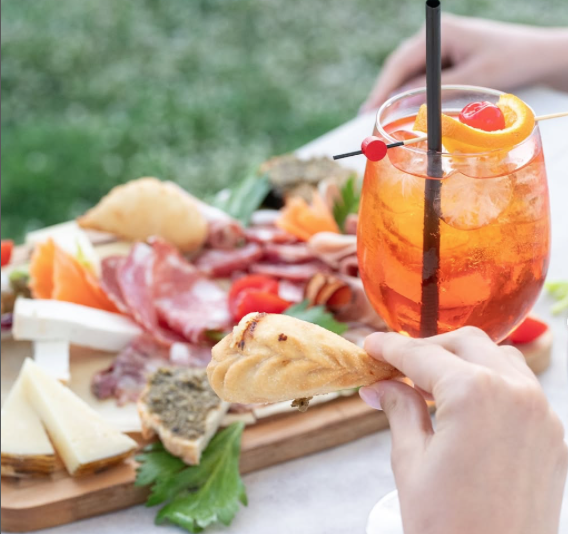 Aperitivo con tagliere